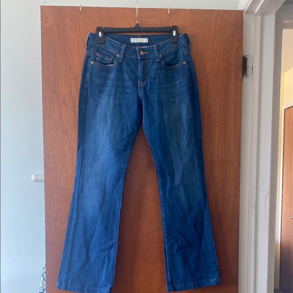Levi, Size 4 Medium Blue Flare Wide Leg Jeans with Classic Denim Look